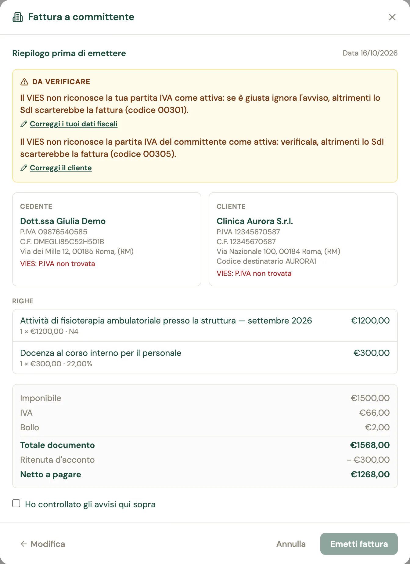 Il riepilogo prima di emettere con gli avvisi gialli Da verificare sul VIES, i link Correggi i tuoi dati fiscali e Correggi il cliente, cedente e cliente affiancati, le righe e il netto a pagare