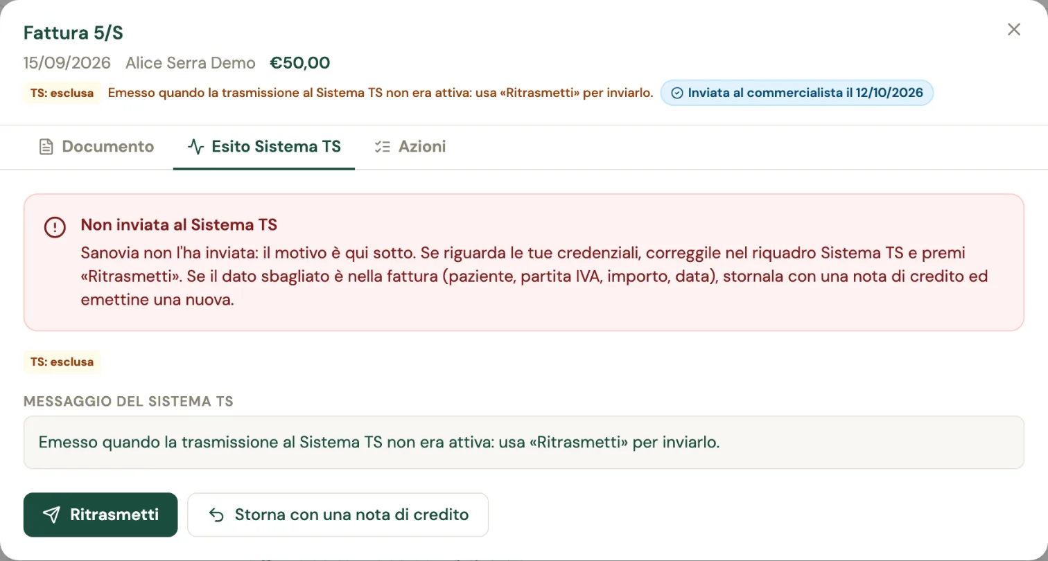 La scheda Esito Sistema TS della fattura 5/S: Non inviata al Sistema TS, con il messaggio del Sistema TS e i pulsanti Ritrasmetti e Storna con una nota di credito